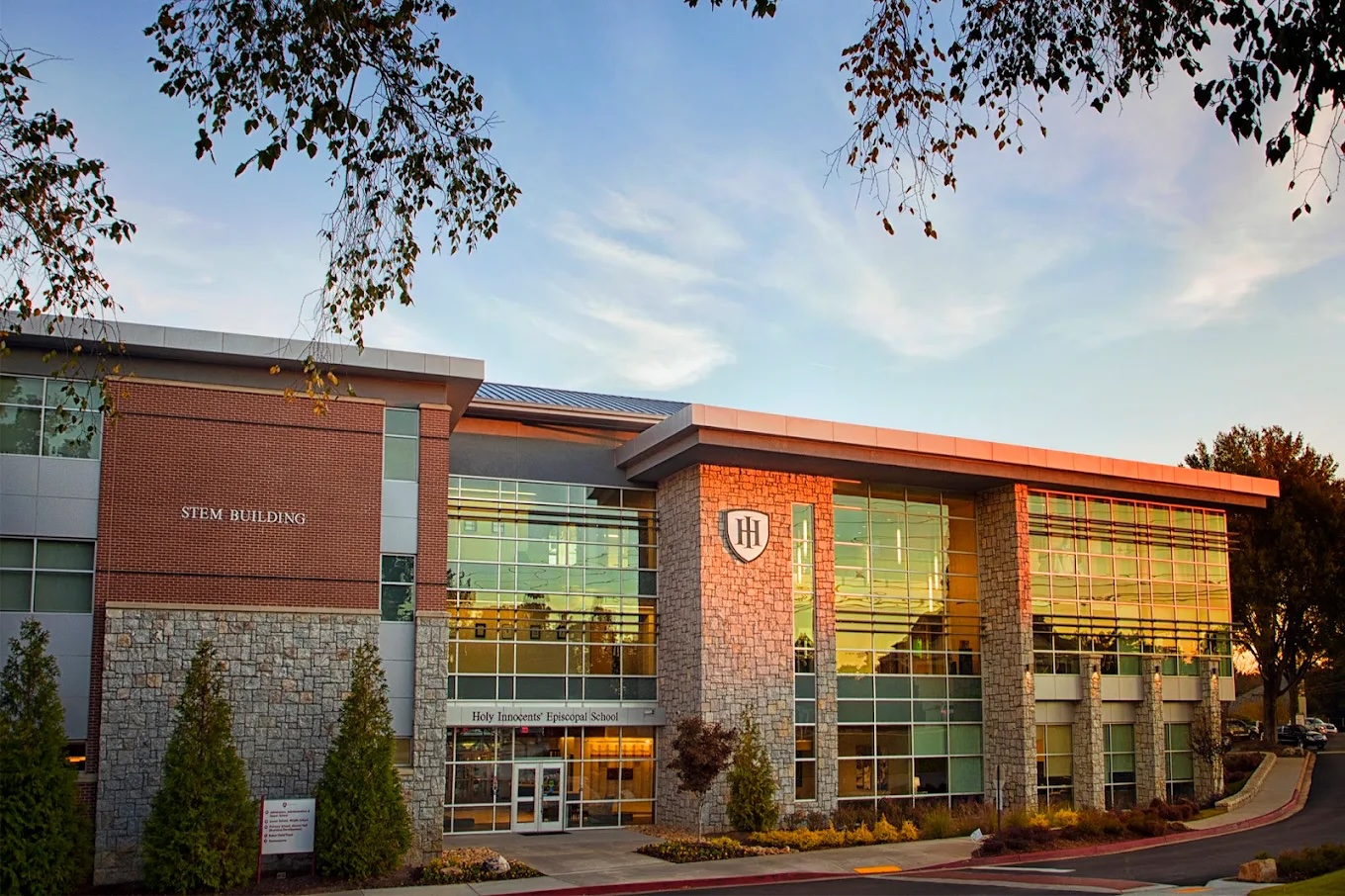 Holy Innocents’ Episcopal School in Atlanta, GA, hosting Kidcreate Studio’s hands-on art classes, camps, and creative programs for kids.